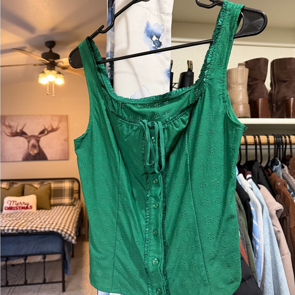 Green Sleeveless Top